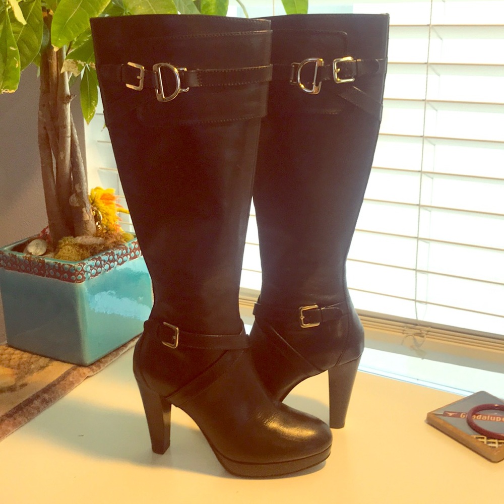 Cole Haan black leather boots in size 4